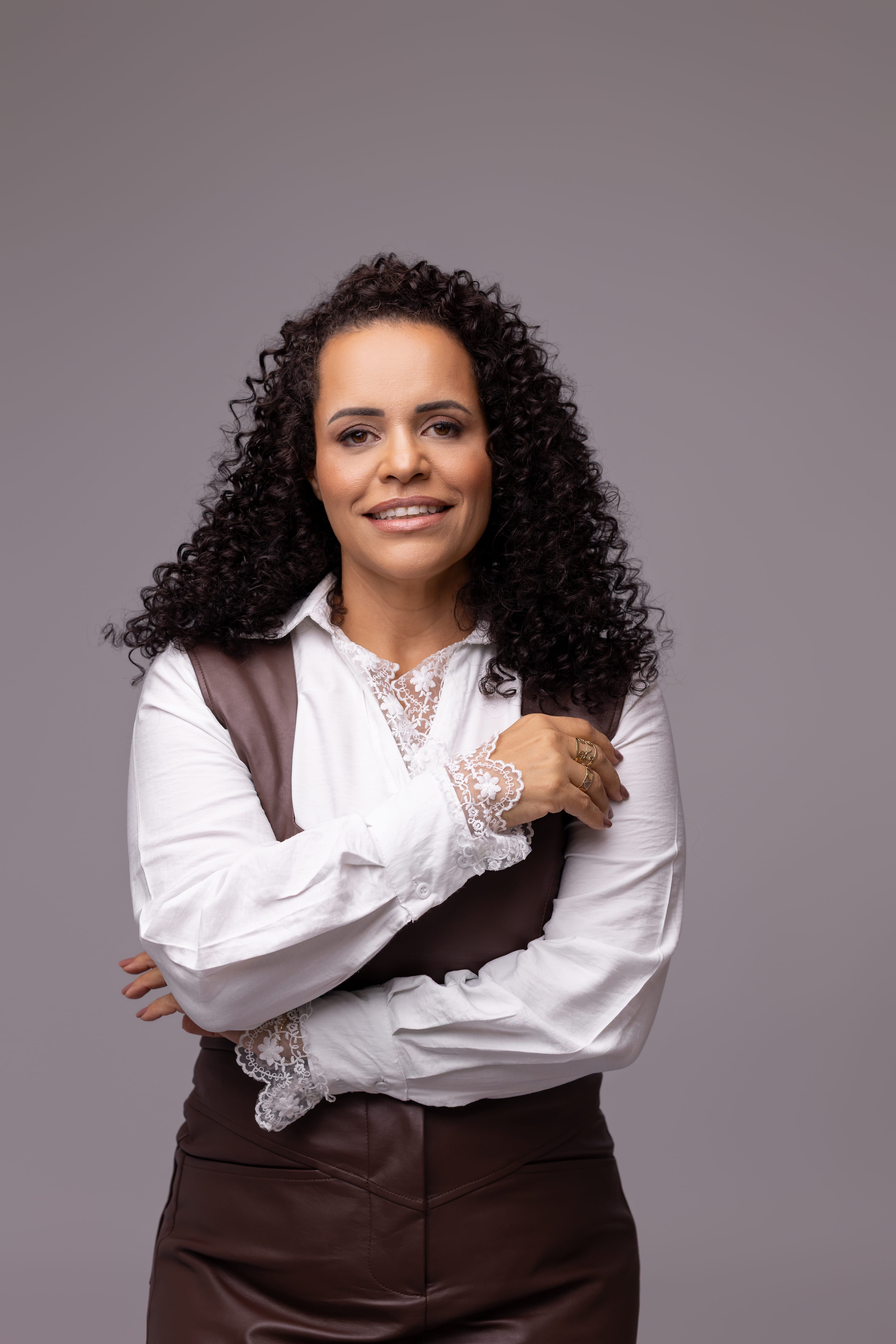 Gislene Maria, modelista e fundadora da Costuragi, em retrato profissional